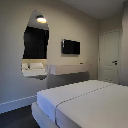 Lulaj's Coastal Flats A * Vlorë